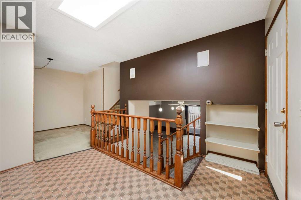 80 Macewan Drive NW, Calgary, Alberta  T3K 2P7 - Photo 16 - A2325610