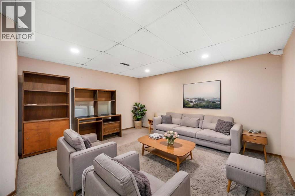 80 Macewan Drive NW, Calgary, Alberta  T3K 2P7 - Photo 36 - A2325610