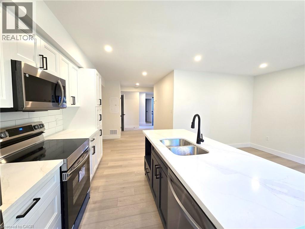 404 Forest Hill Drive Unit# 4, Kitchener, Ontario  N2M 4H4 - Photo 13 - 40847196