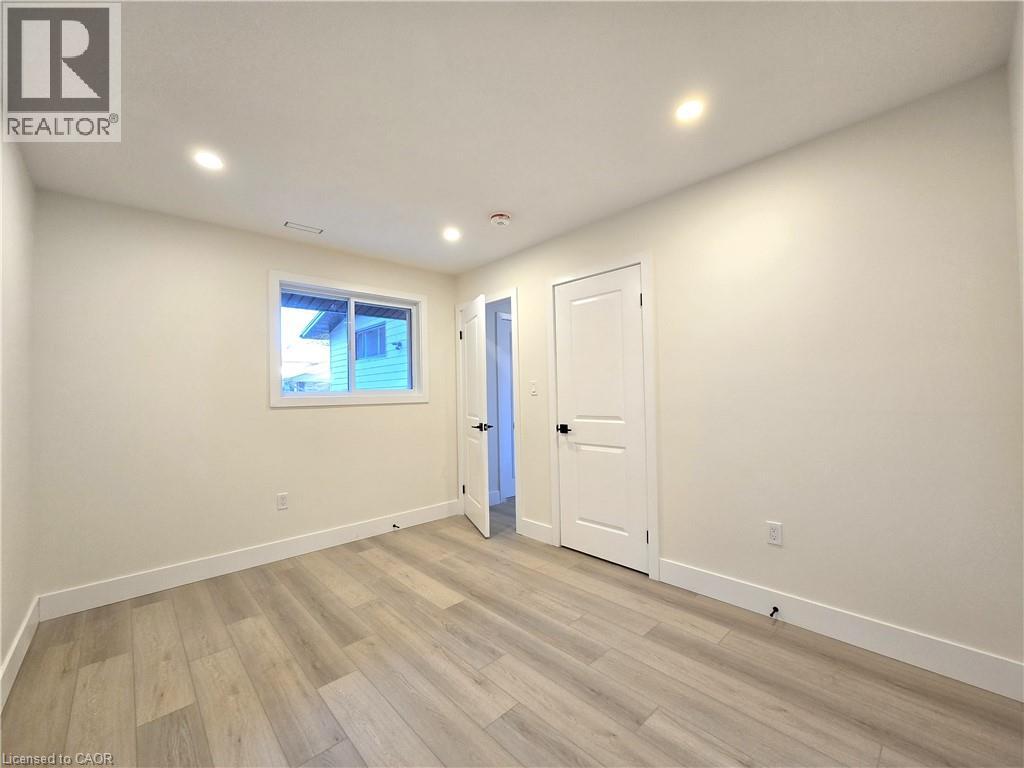 404 Forest Hill Drive Unit# 4, Kitchener, Ontario  N2M 4H4 - Photo 5 - 40847196