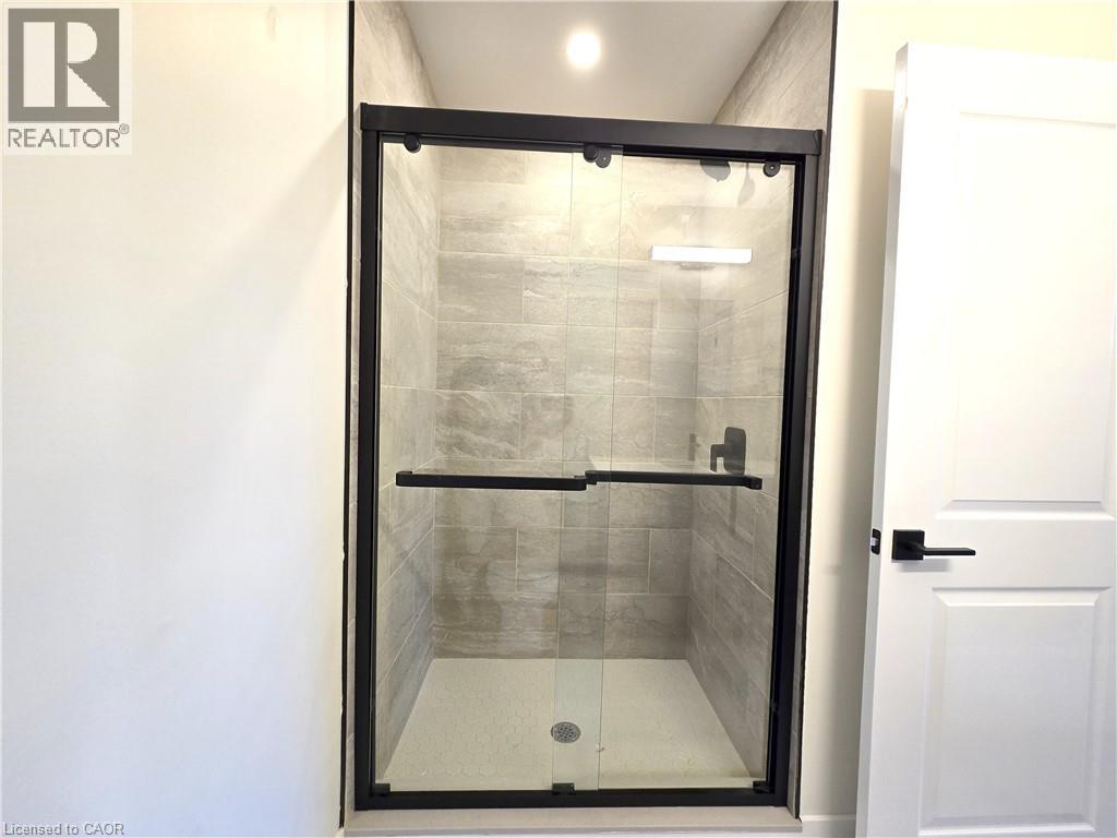 404 Forest Hill Drive Unit# 4, Kitchener, Ontario  N2M 4H4 - Photo 8 - 40847196