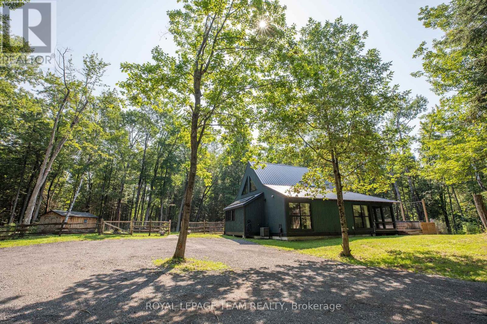 4309 ARMITAGE AVENUE, Ottawa