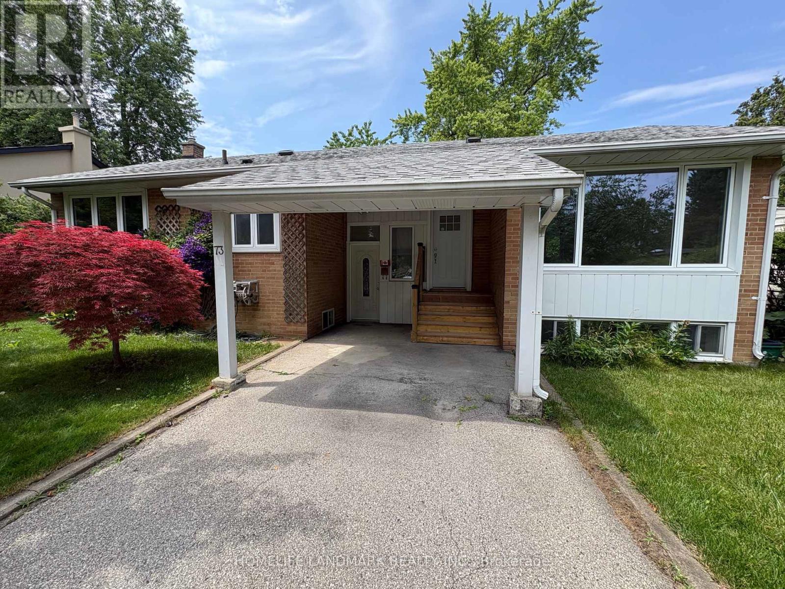 73 Berkinshaw Crescent, Toronto, Ontario  M3B 2T1 - Photo 2 - C13550700