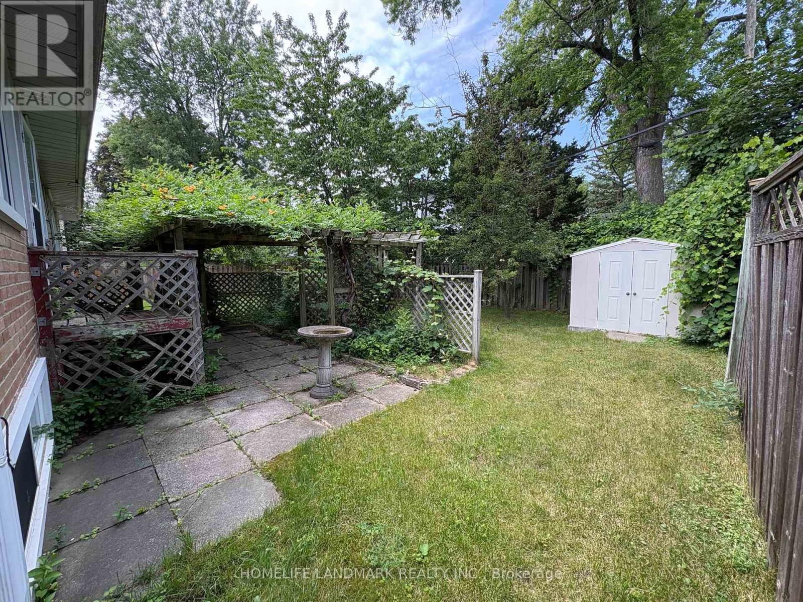 73 Berkinshaw Crescent, Toronto, Ontario  M3B 2T1 - Photo 25 - C13550700