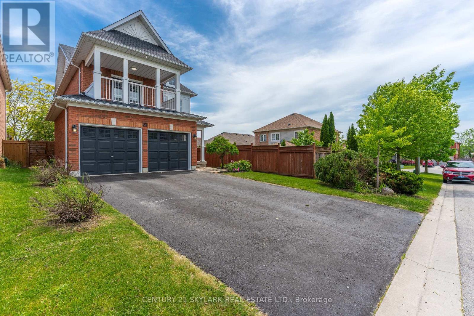 27 Clair Avenue, Whitby, Ontario  L1M 2G8 - Photo 2 - E13550668