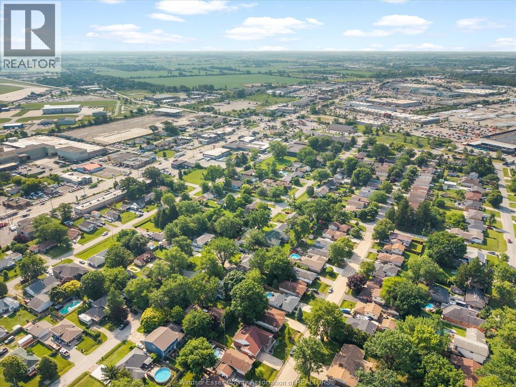 3842 Bliss, Windsor, Ontario  N8W 4Z6 - Photo 6 - 26016676