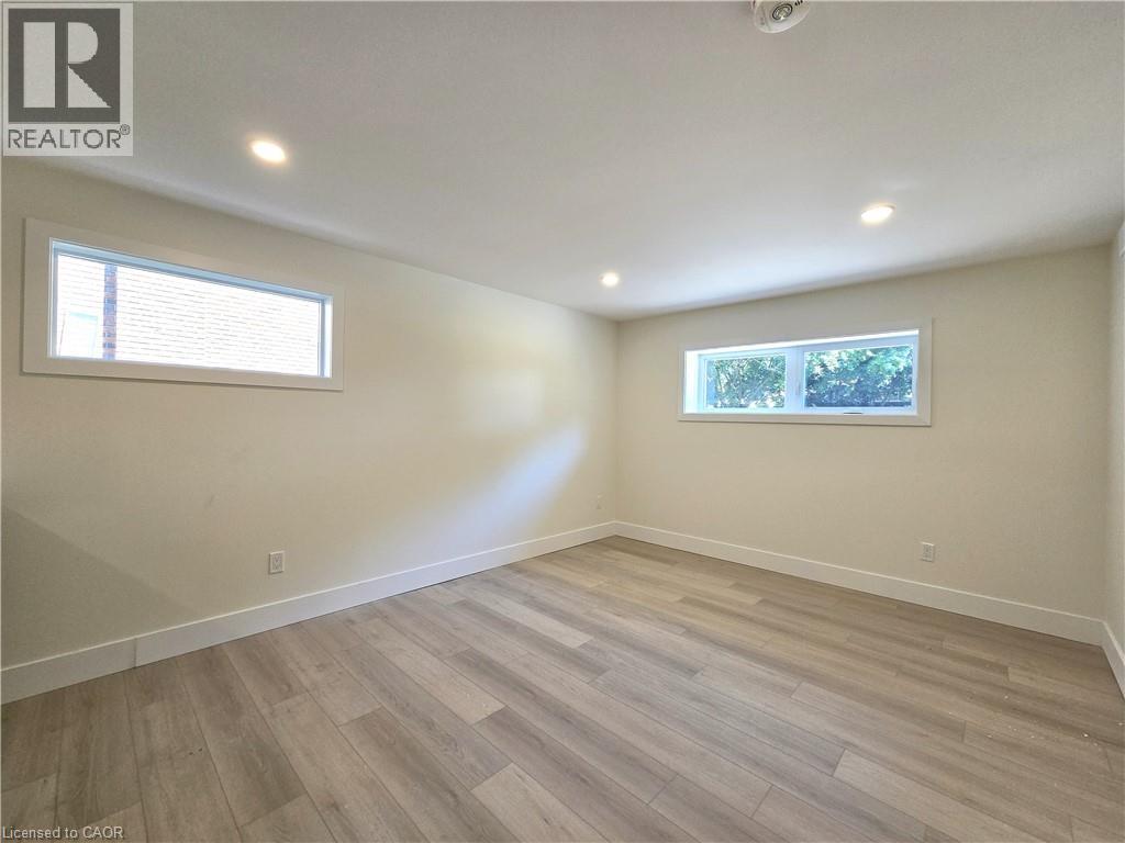 404 Forest Hill Drive Unit# 2, Kitchener, Ontario  N2M 4H4 - Photo 6 - 40847205