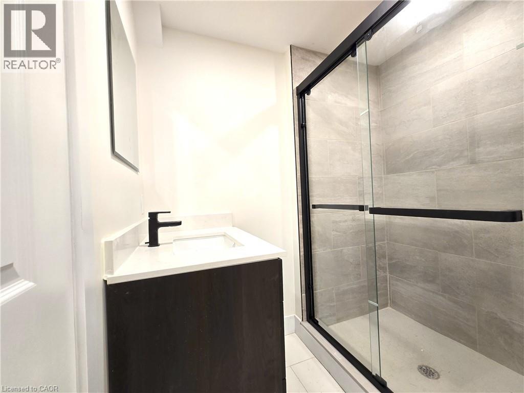 404 Forest Hill Drive Unit# 2, Kitchener, Ontario  N2M 4H4 - Photo 9 - 40847205