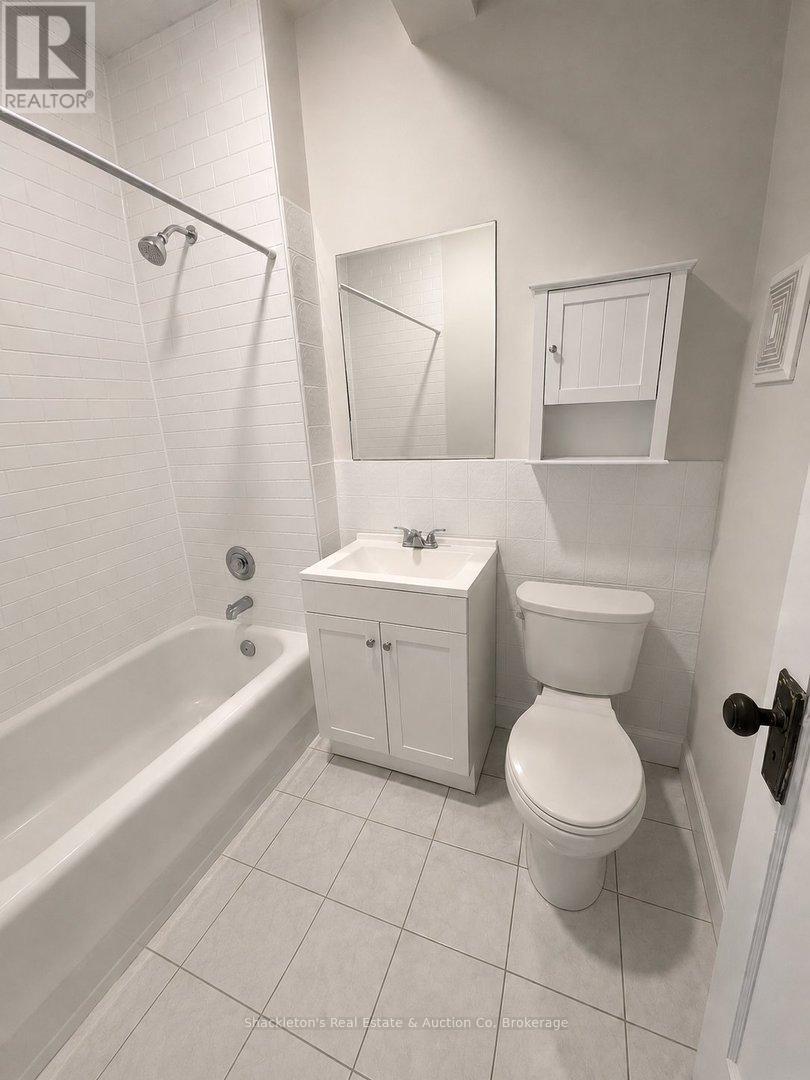 206 - 1 Erie Street, Stratford, Ontario  N5A 2M3 - Photo 6 - X13550666