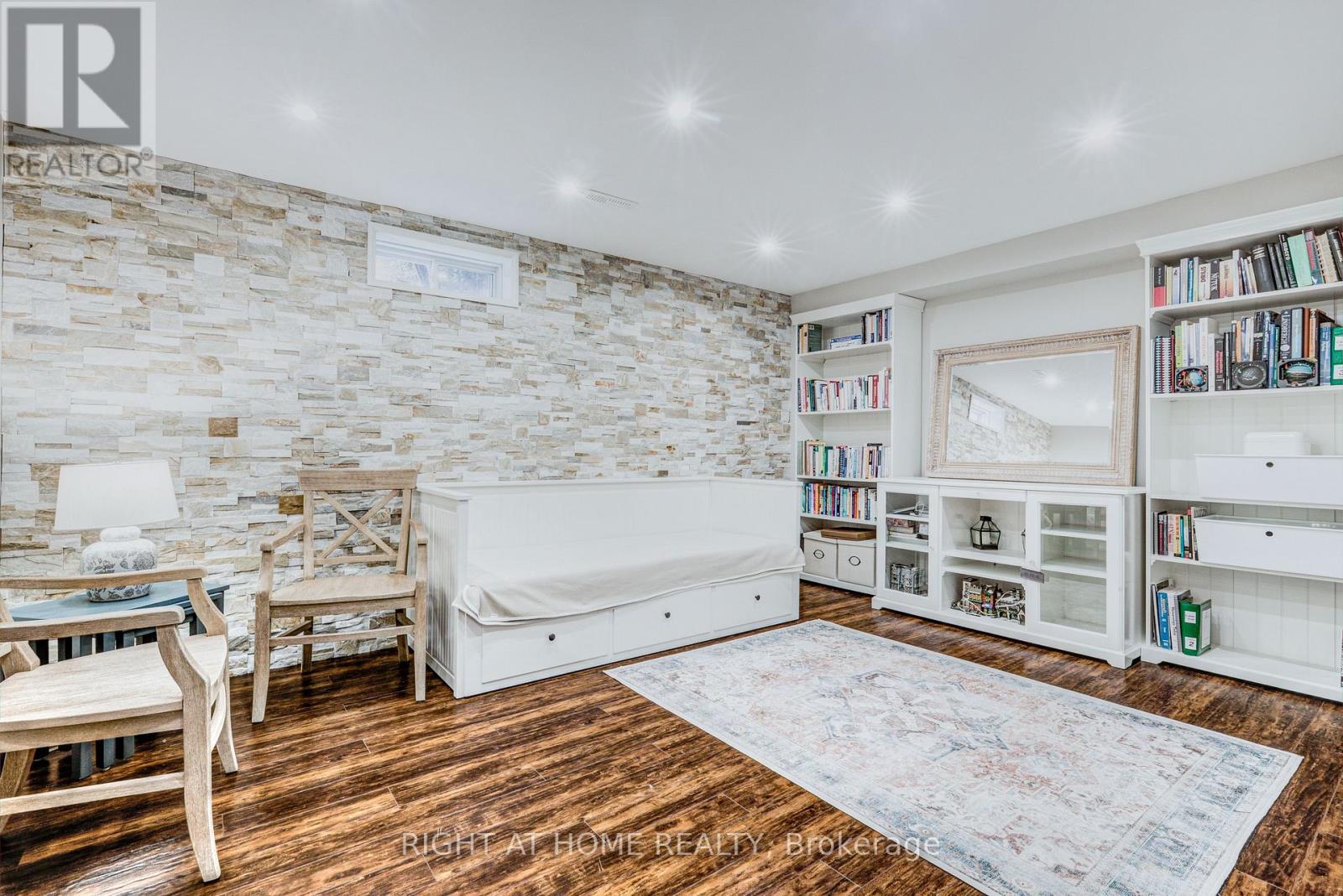 241 Lexington Road, Oakville, Ontario  L6H 6L5 - Photo 32 - W13550674
