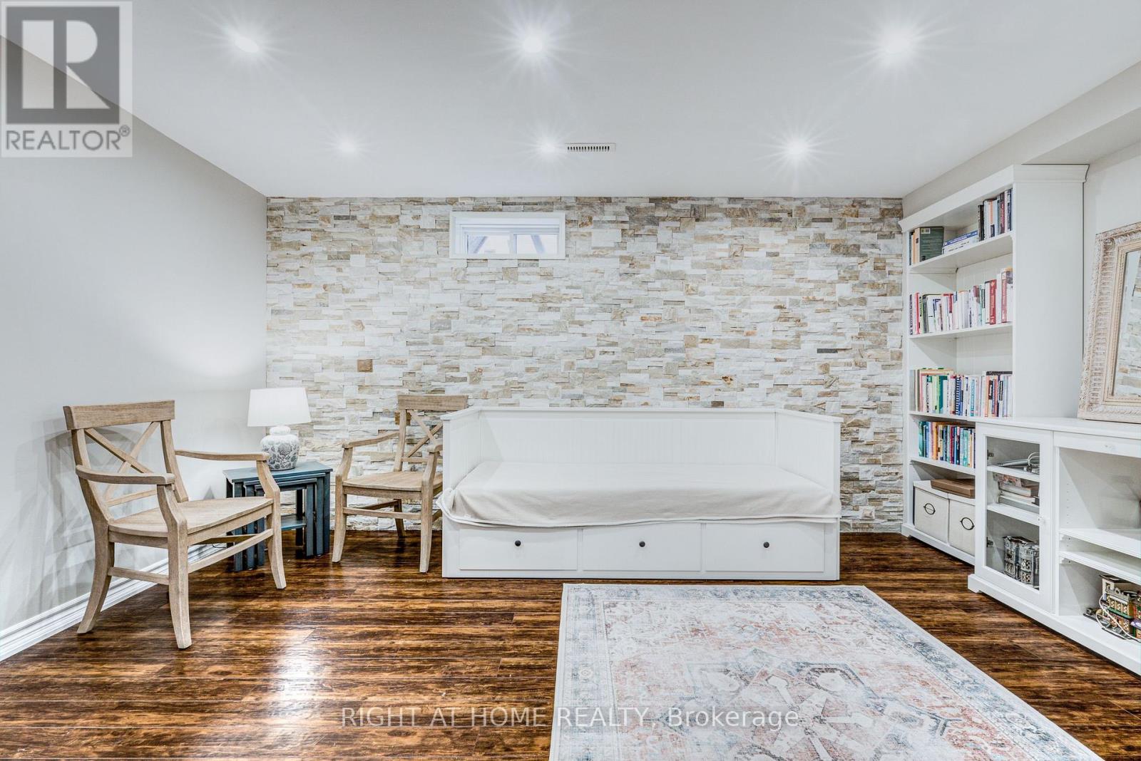 241 Lexington Road, Oakville, Ontario  L6H 6L5 - Photo 33 - W13550674