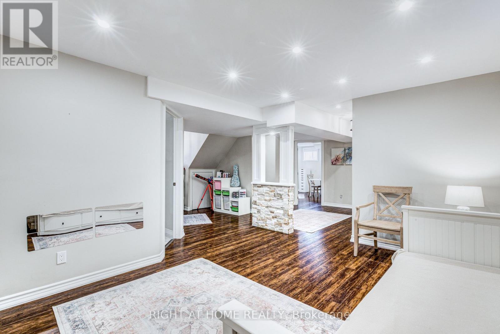 241 Lexington Road, Oakville, Ontario  L6H 6L5 - Photo 34 - W13550674