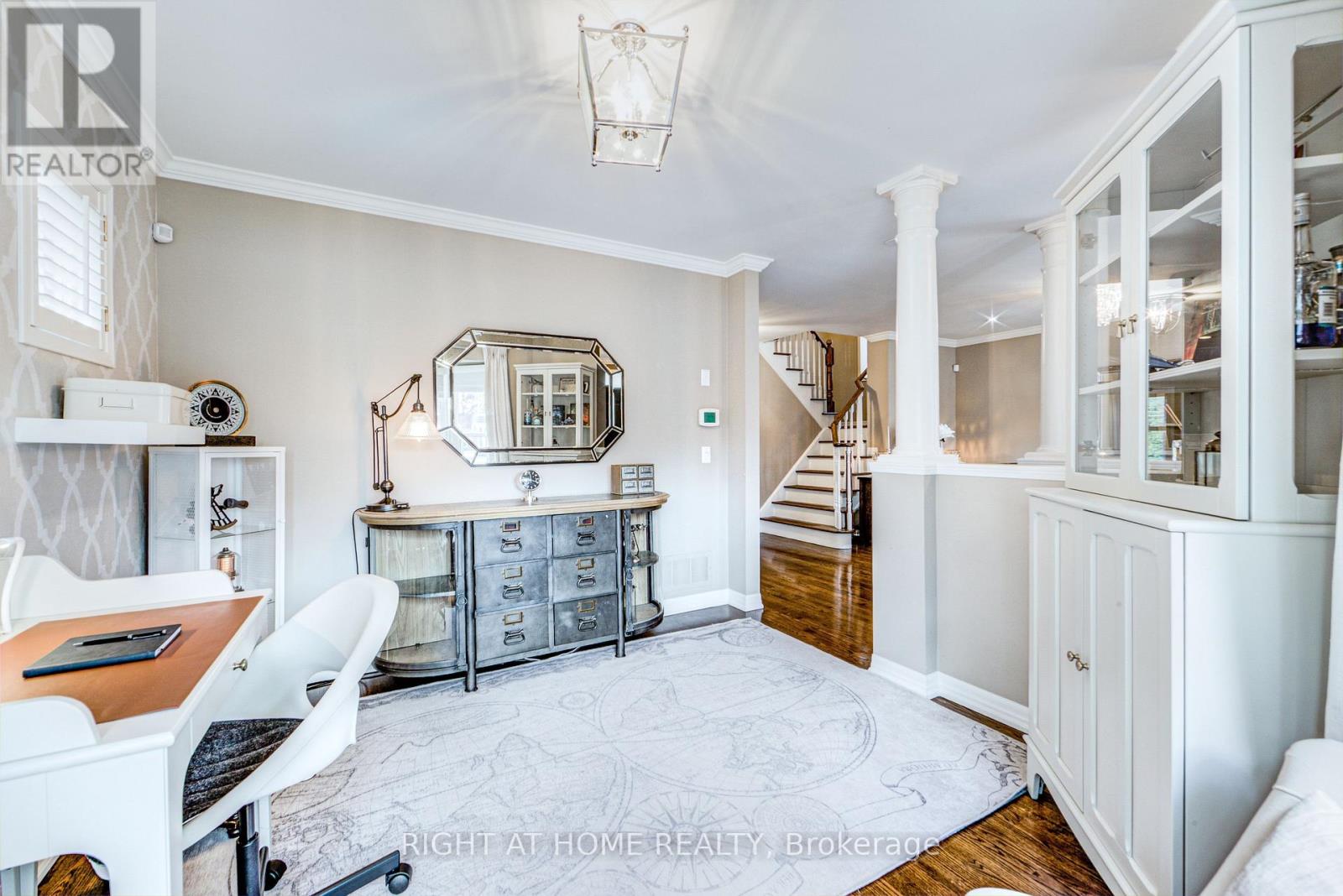 241 Lexington Road, Oakville, Ontario  L6H 6L5 - Photo 5 - W13550674