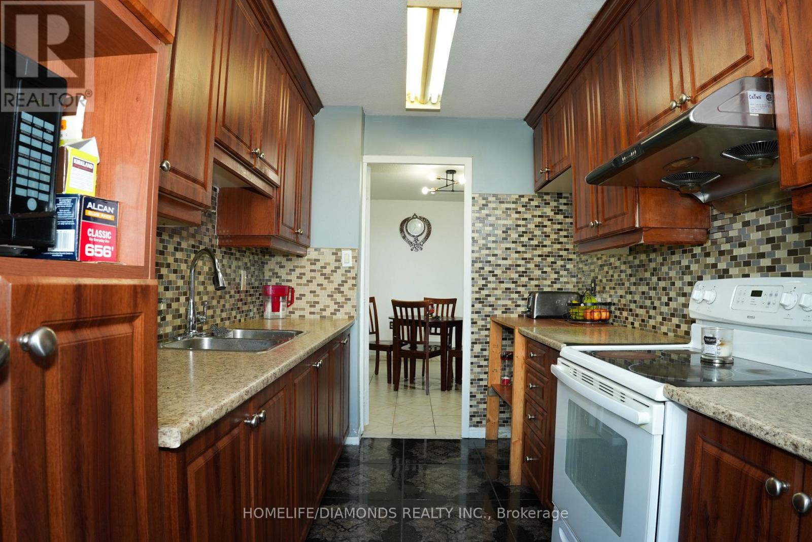 1411 - 18 Knightsbridge Road, Brampton, Ontario  L6T 3X5 - Photo 7 - W13550758