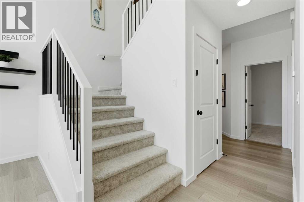 73 Mallard Grove SE, Calgary, Alberta  T3C 0E3 - Photo 3 - A2327028