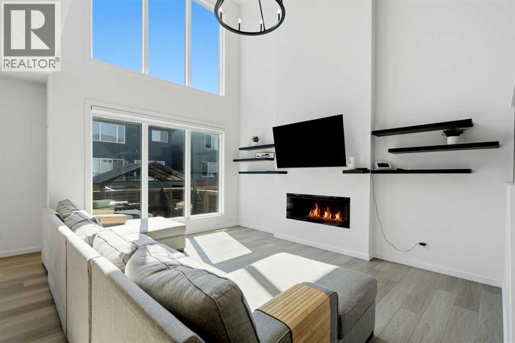 73 Mallard Grove SE, Calgary, Alberta  T3C 0E3 - Photo 4 - A2327028