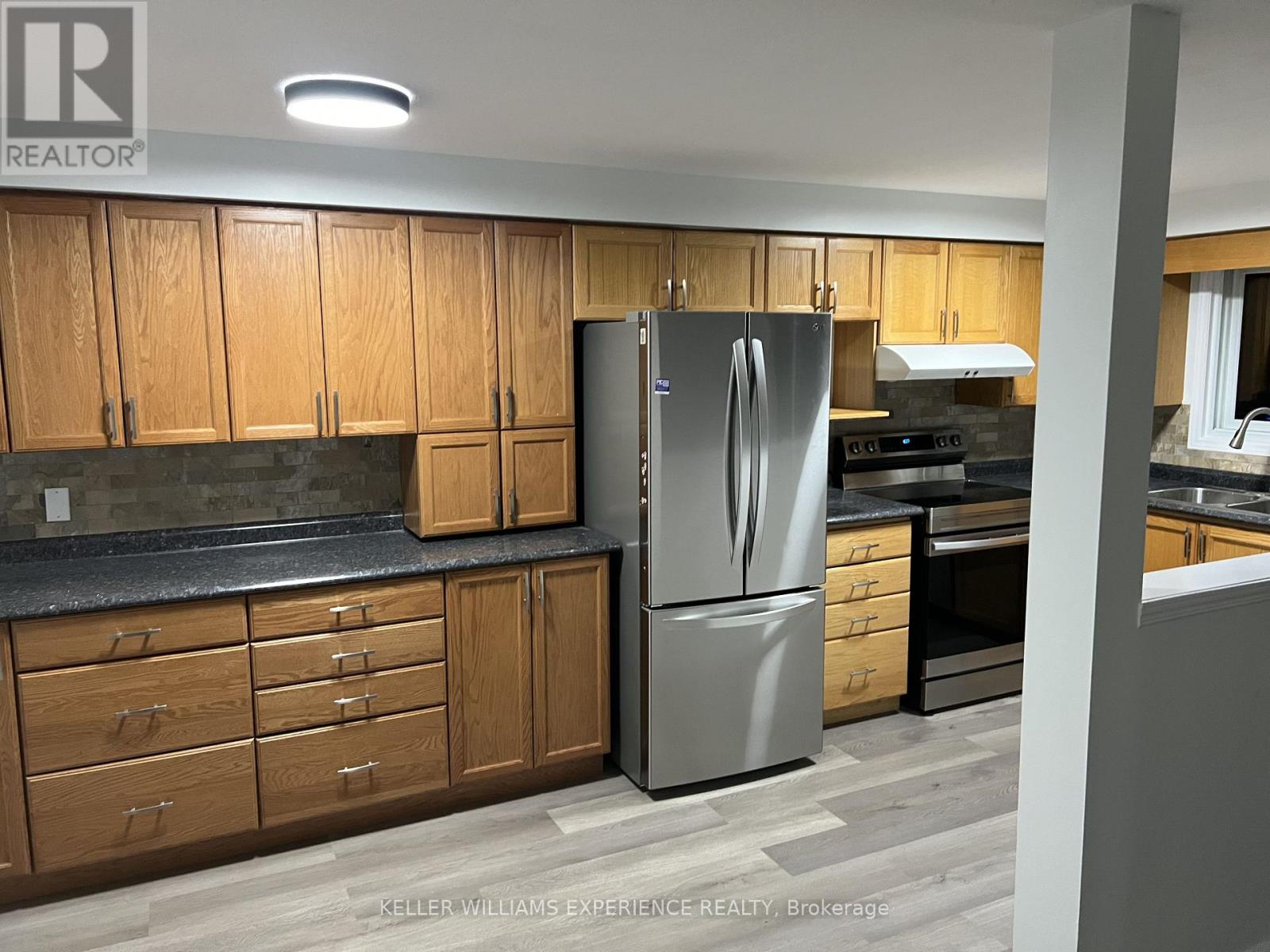 299 Activa Avenue, Kitchener, Ontario  N2E 3V2 - Photo 3 - X13550720