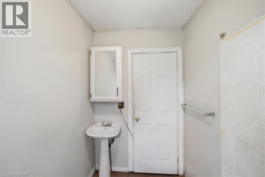 25 Albemarle Street, Hamilton, Ontario  L8L 7G5 - Photo 24 - 40842562