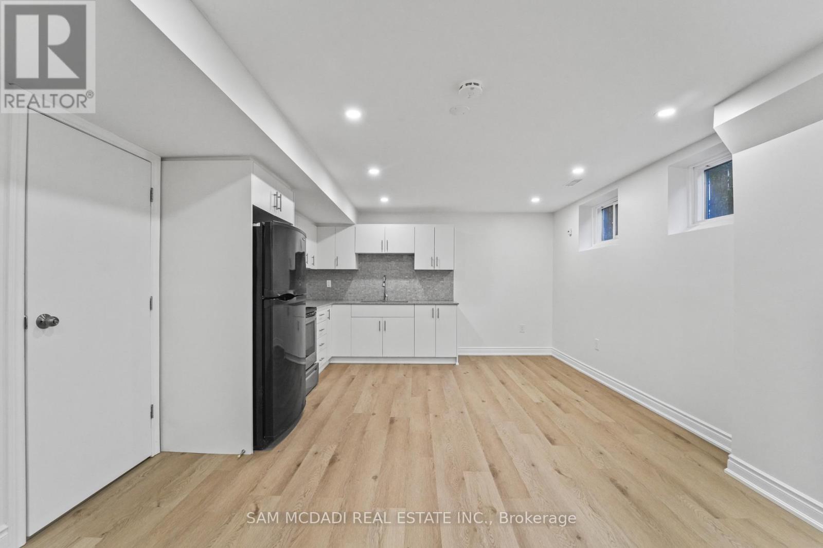 1821 Christopher Road, Mississauga, Ontario  L5J 2K7 - Photo 10 - W13022162