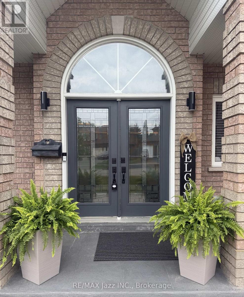 276 Homestead Drive, Oshawa, Ontario  L1J 6V1 - Photo 4 - E13551018