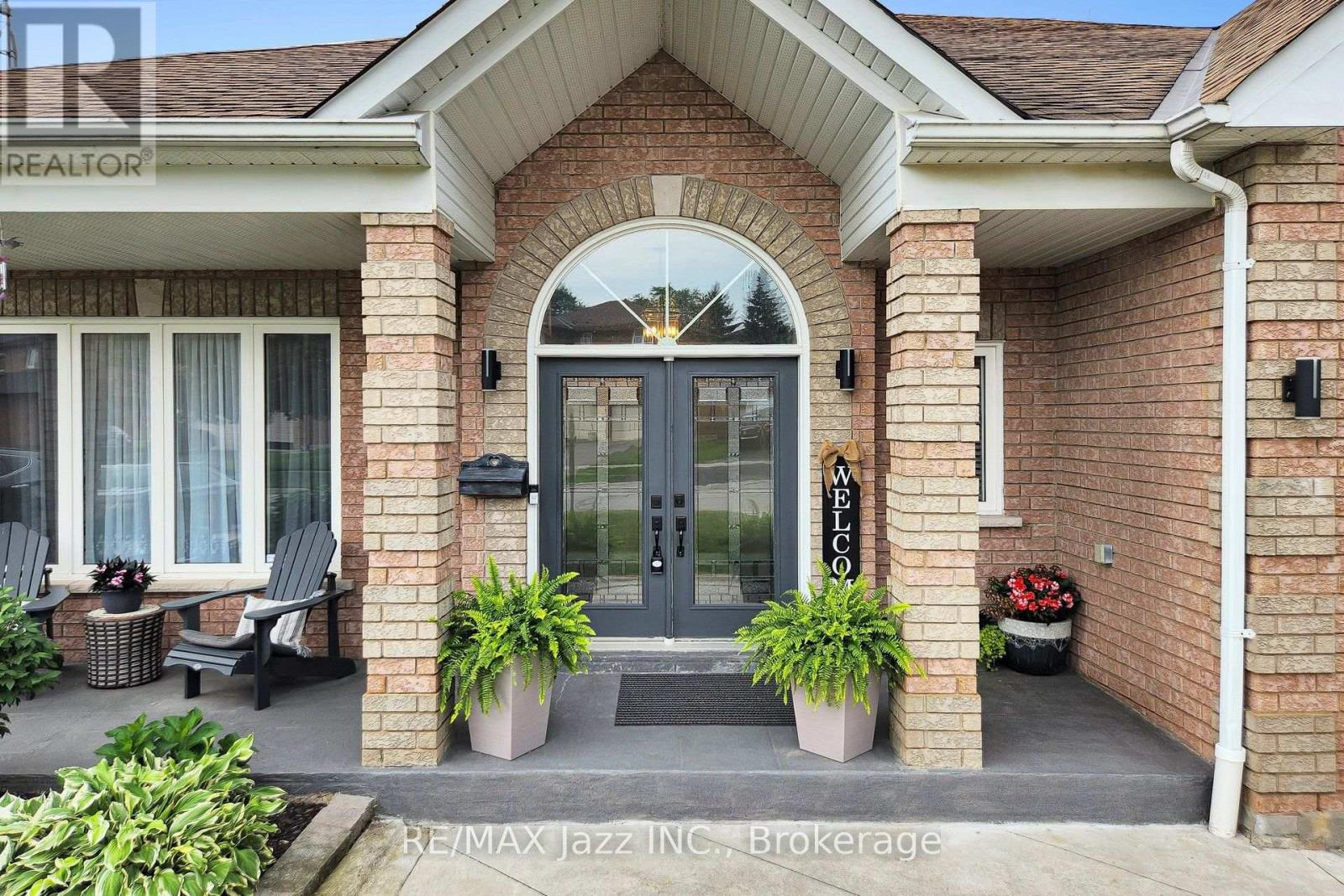 276 Homestead Drive, Oshawa, Ontario  L1J 6V1 - Photo 5 - E13551018
