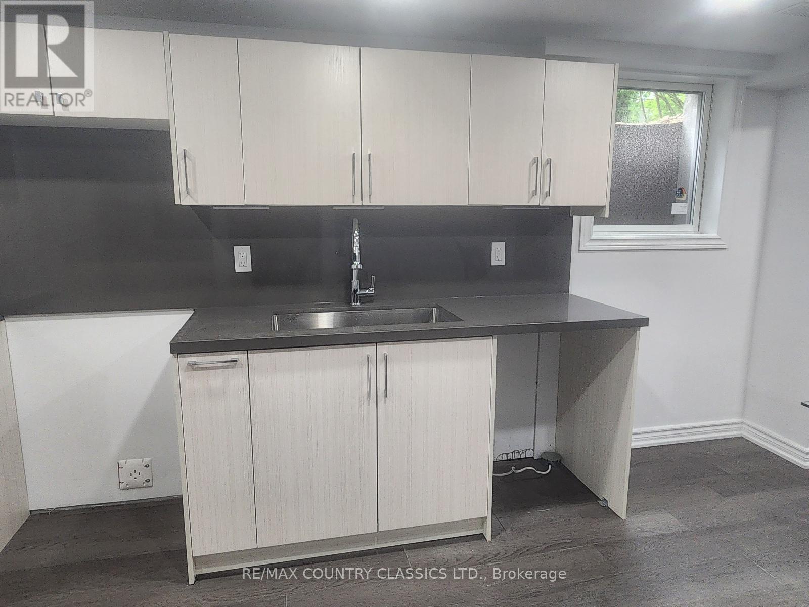Lower - 7 Beechwood Drive, Peterborough, Ontario  K9J 1M2 - Photo 17 - X13550900
