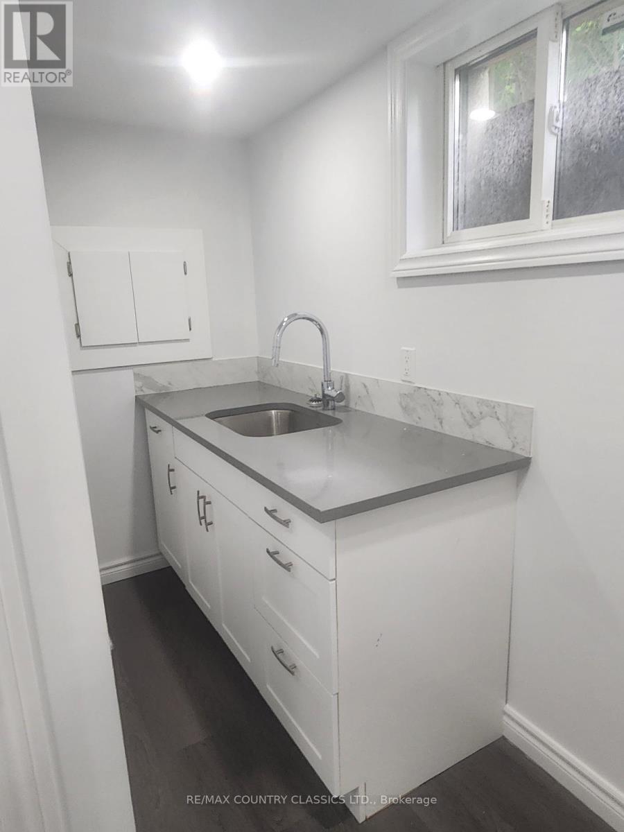 Lower - 7 Beechwood Drive, Peterborough, Ontario  K9J 1M2 - Photo 18 - X13550900