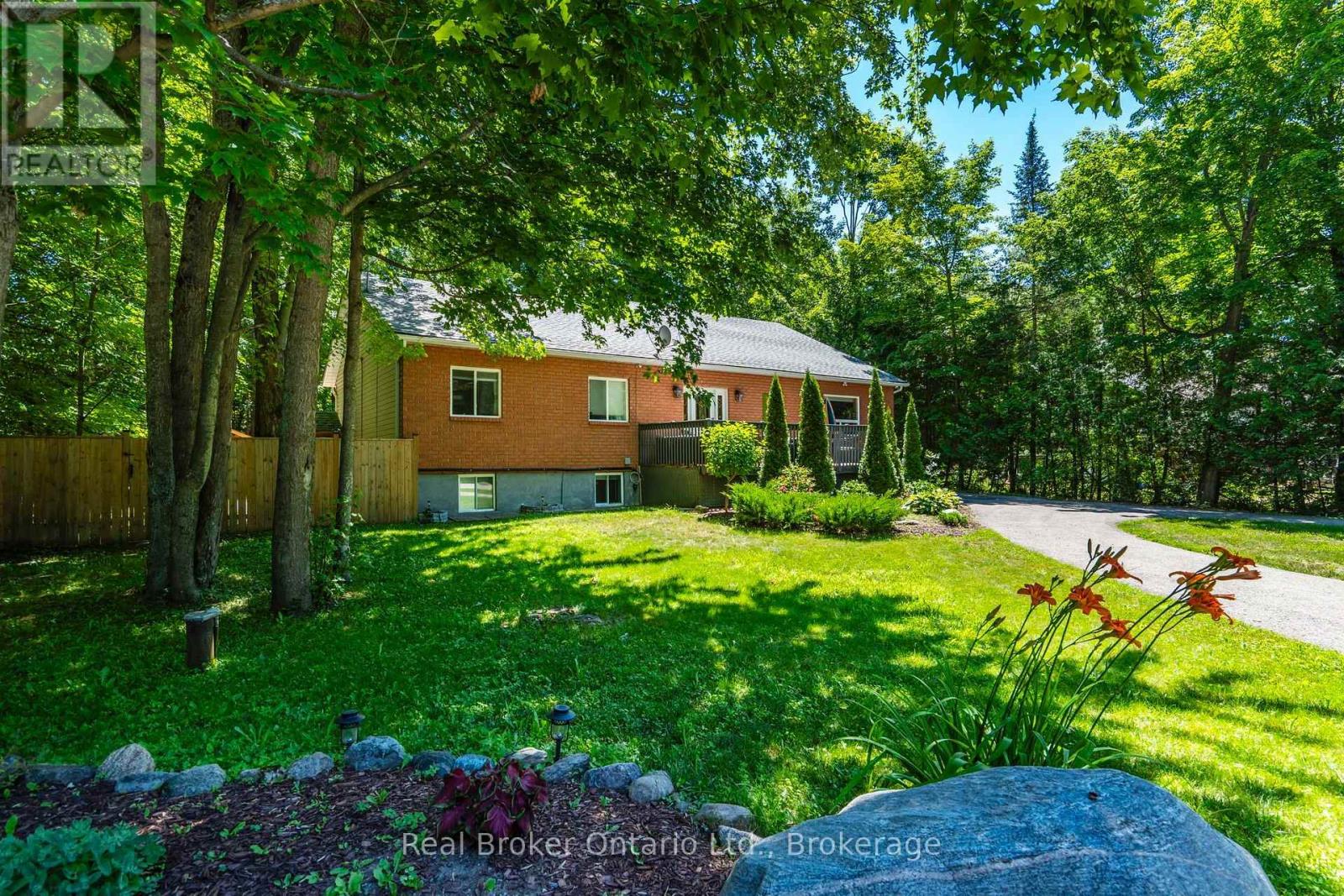 5 Sunburn Road, Tiny, Ontario  L0L 2J0 - Photo 2 - S13550896