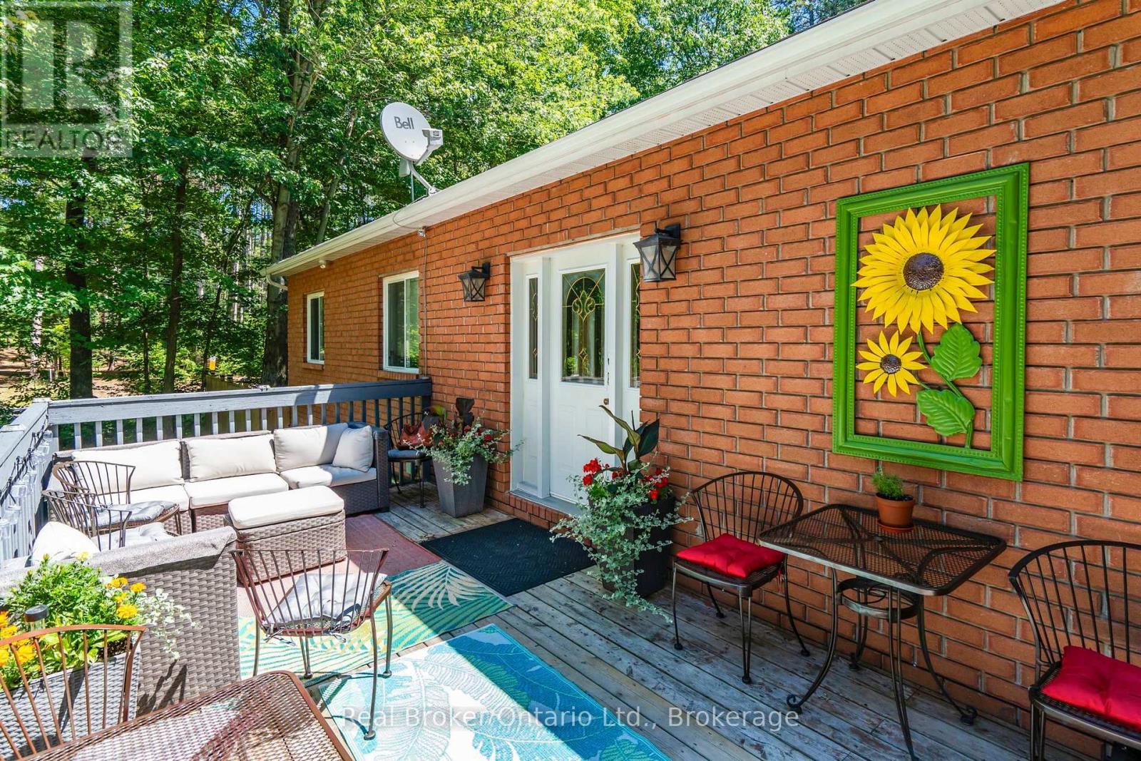 5 Sunburn Road, Tiny, Ontario  L0L 2J0 - Photo 4 - S13550896