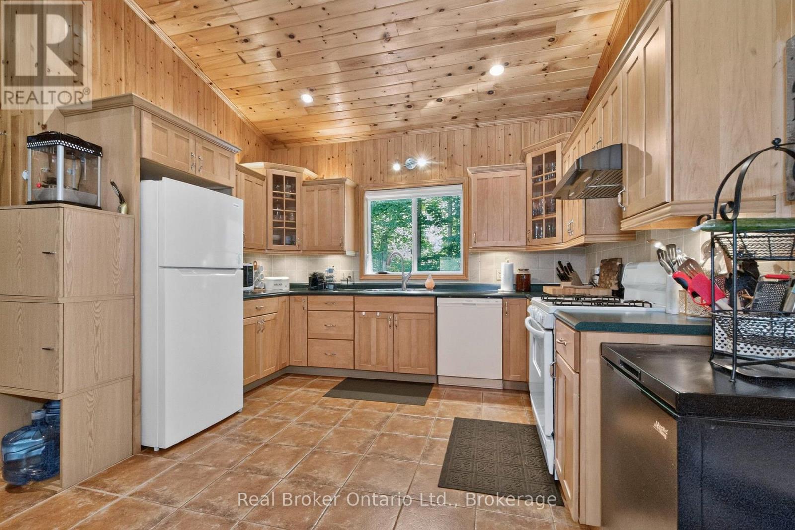 5 Sunburn Road, Tiny, Ontario  L0L 2J0 - Photo 8 - S13550896