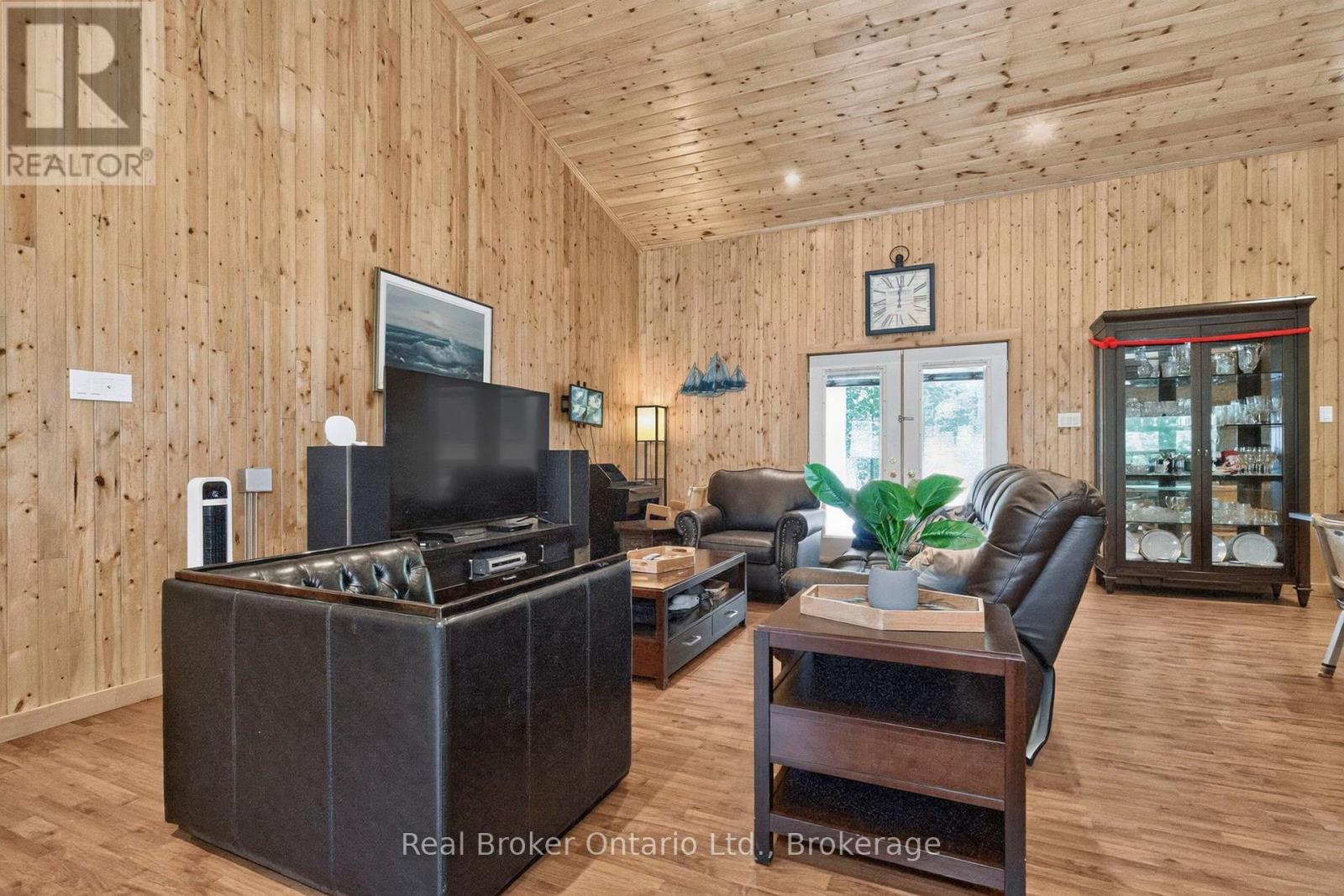 5 Sunburn Road, Tiny, Ontario  L0L 2J0 - Photo 9 - S13550896