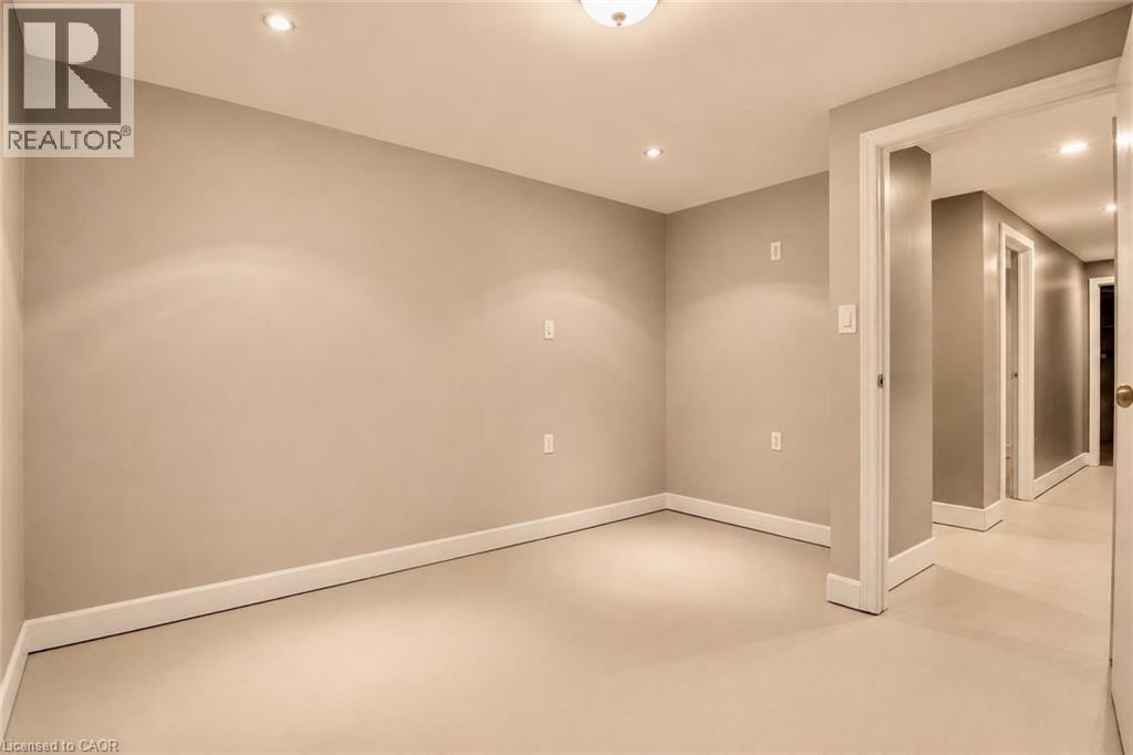 34 Yule Place, Kitchener, Ontario  N2B 2J8 - Photo 37 - 40846891