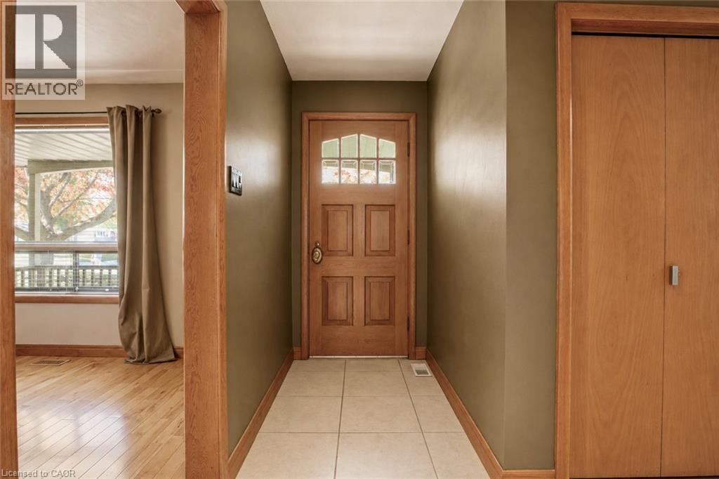 34 Yule Place, Kitchener, Ontario  N2B 2J8 - Photo 6 - 40846891