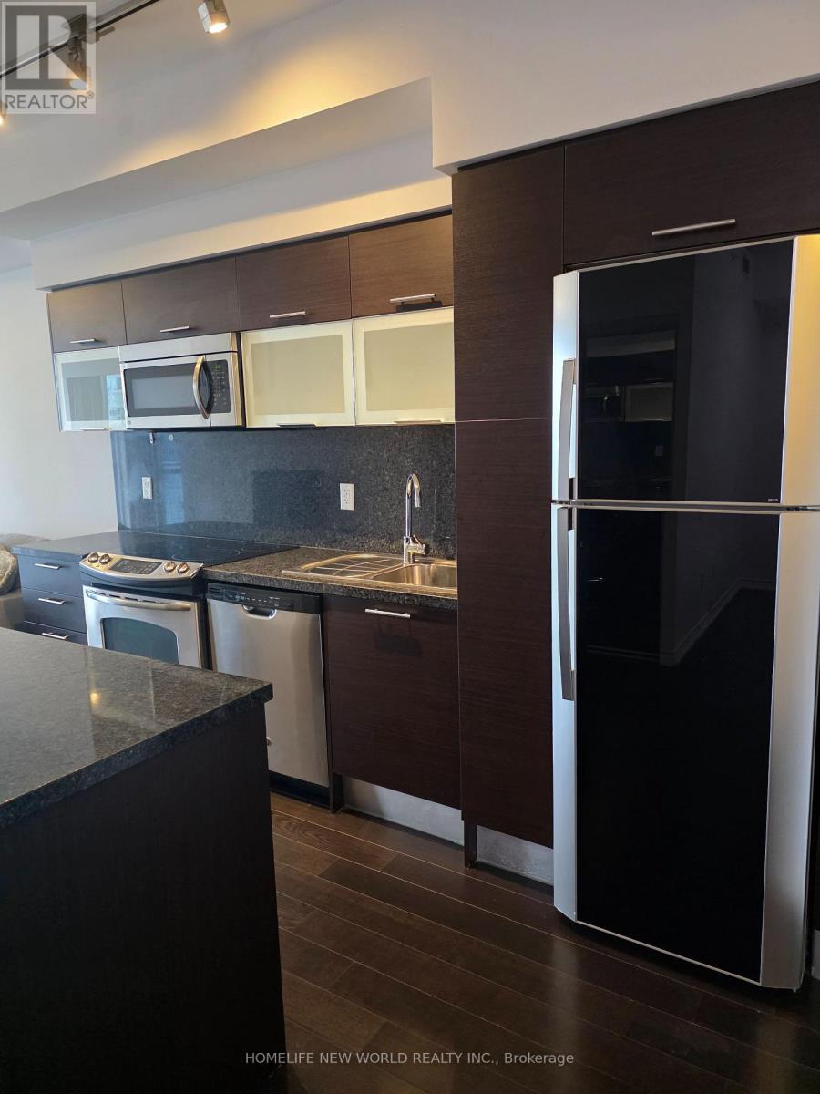 3313 - 386 YONGE STREET