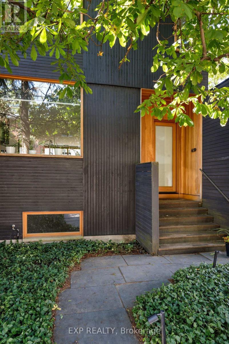 639 Wellington Street W, Toronto, Ontario  M5V 1G5 - Photo 3 - C13550860