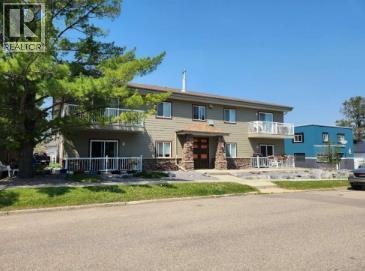 5032 51 A Street, sylvan lake, Alberta