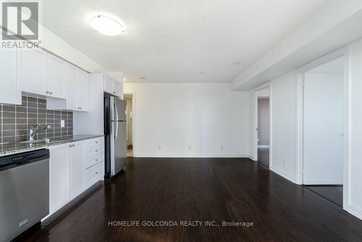 2402 - 151 Village Green Square, Toronto, Ontario  M1S 0K5 - Photo 4 - E13550830