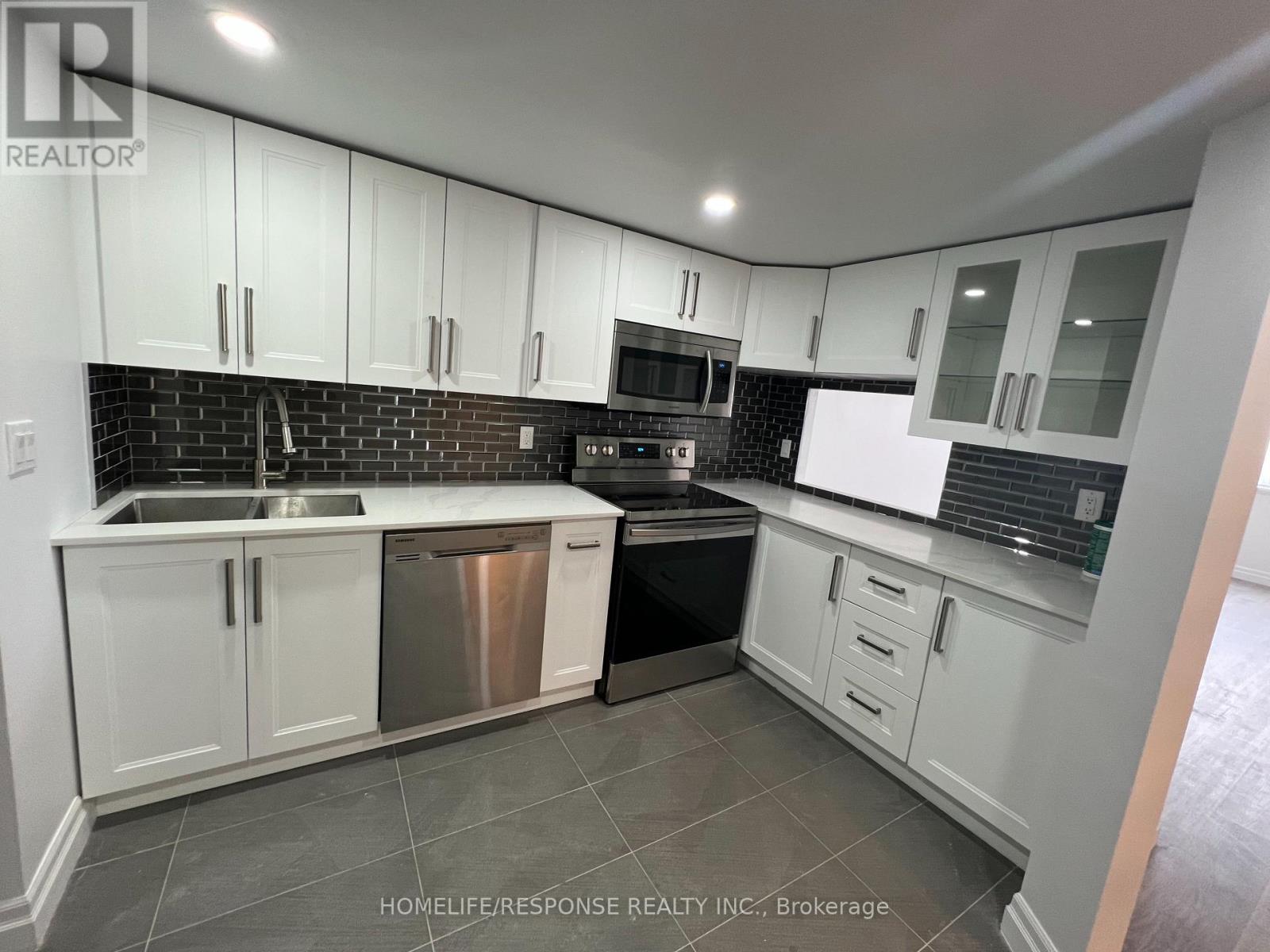 1709 - 2466 Eglinton Avenue E, Toronto, Ontario  M1K 5J8 - Photo 5 - E13550850