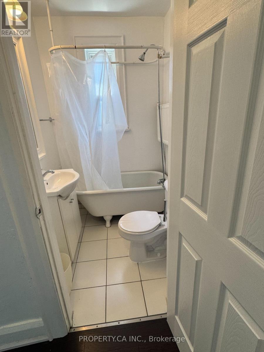 20 - 849 Broadview Avenue E, Toronto, Ontario  M4K 2P9 - Photo 3 - E13550872