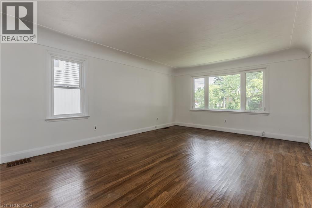 456 East 42nd Street, Hamilton, Ontario  L8T 3B3 - Photo 4 - 40844791