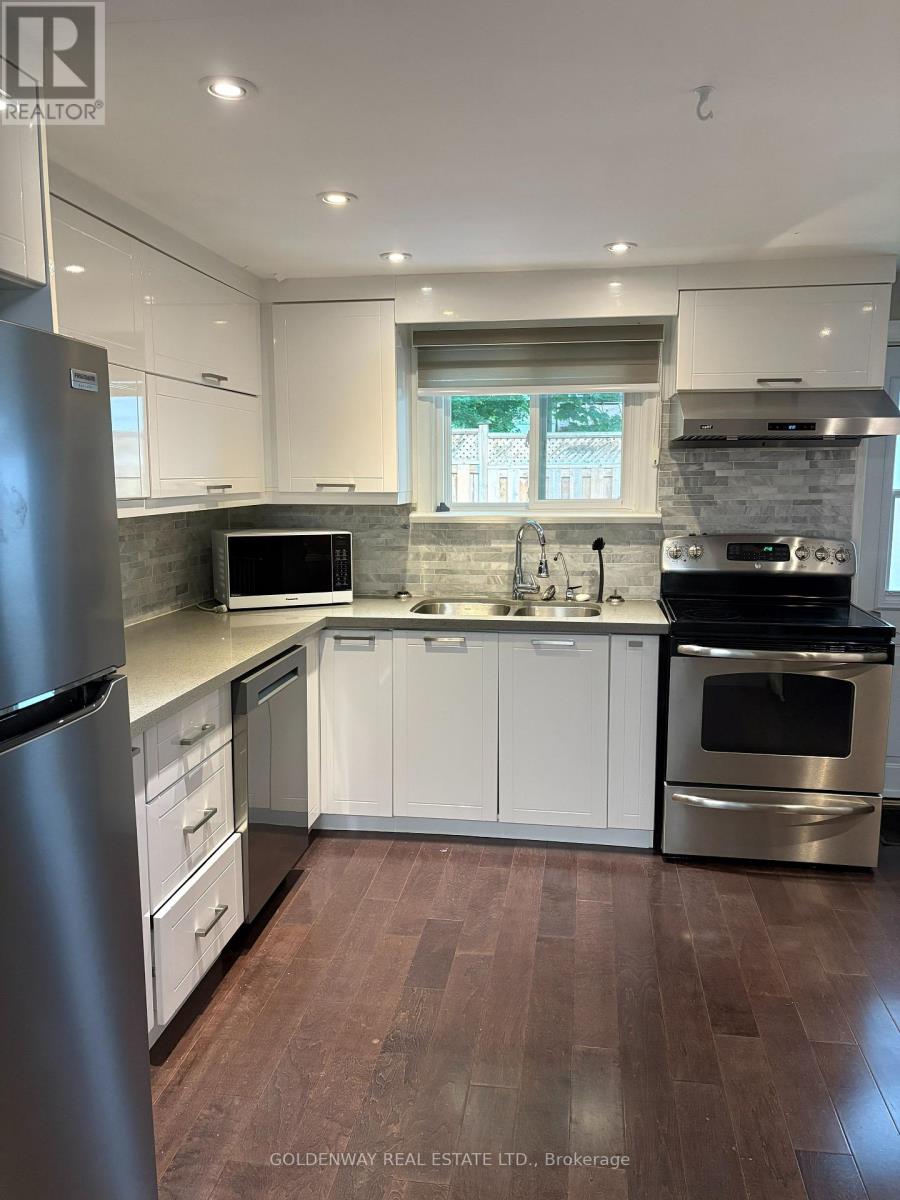 166 Newton Street, Newmarket, Ontario L3Y 3K5 - Photo 3 - N13550834