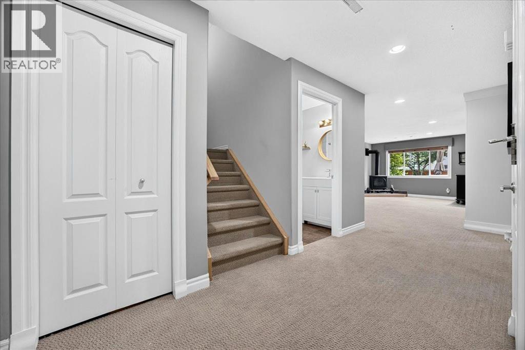 13 Covepark Bay NE, Calgary, Alberta  T3K 6K8 - Photo 36 - A2328157