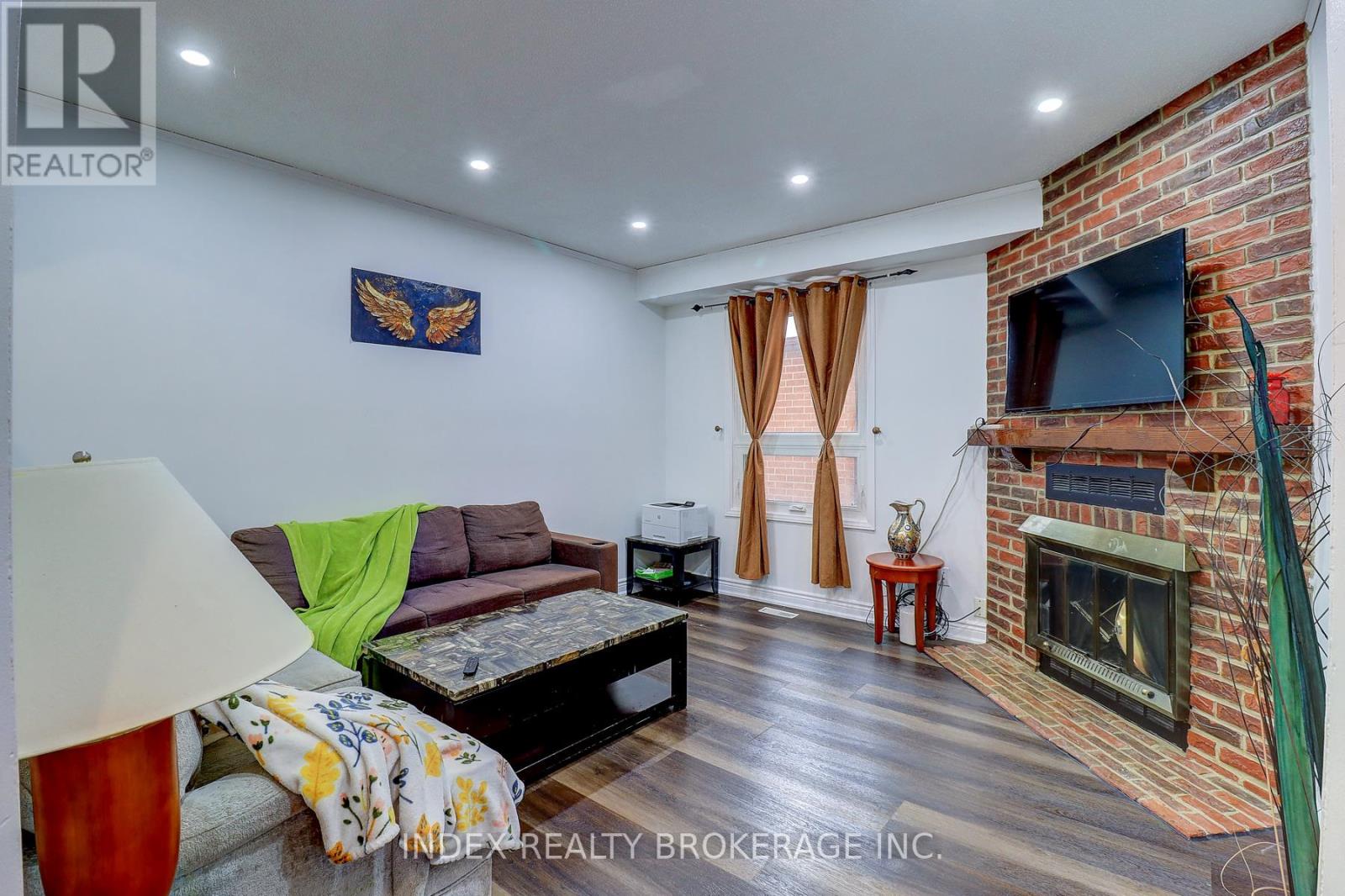 56 Bridekirk Place, Brampton, Ontario  L6Y 2V8 - Photo 9 - W13550794