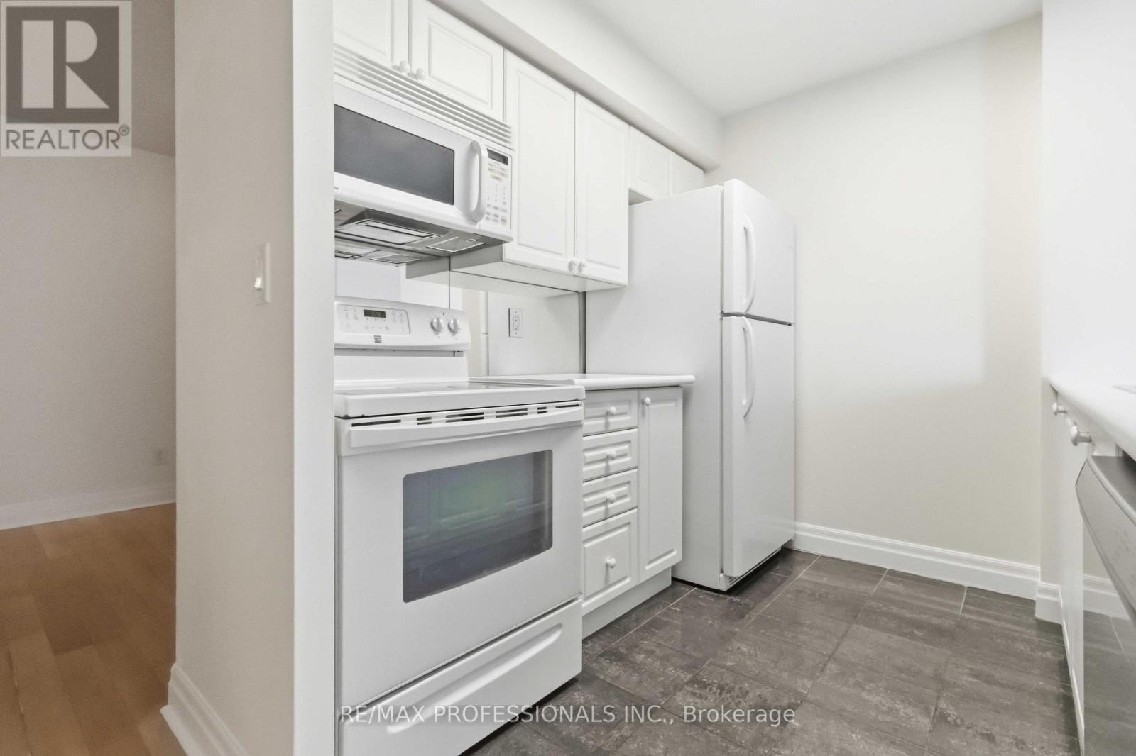 607 - 2121 Lake Shore Boulevard W, Toronto, Ontario  M8V 4E8 - Photo 10 - W13550878