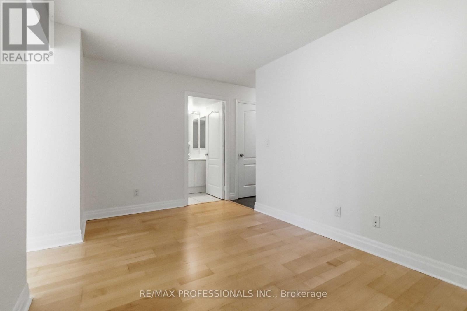 607 - 2121 Lake Shore Boulevard W, Toronto, Ontario  M8V 4E8 - Photo 8 - W13550878