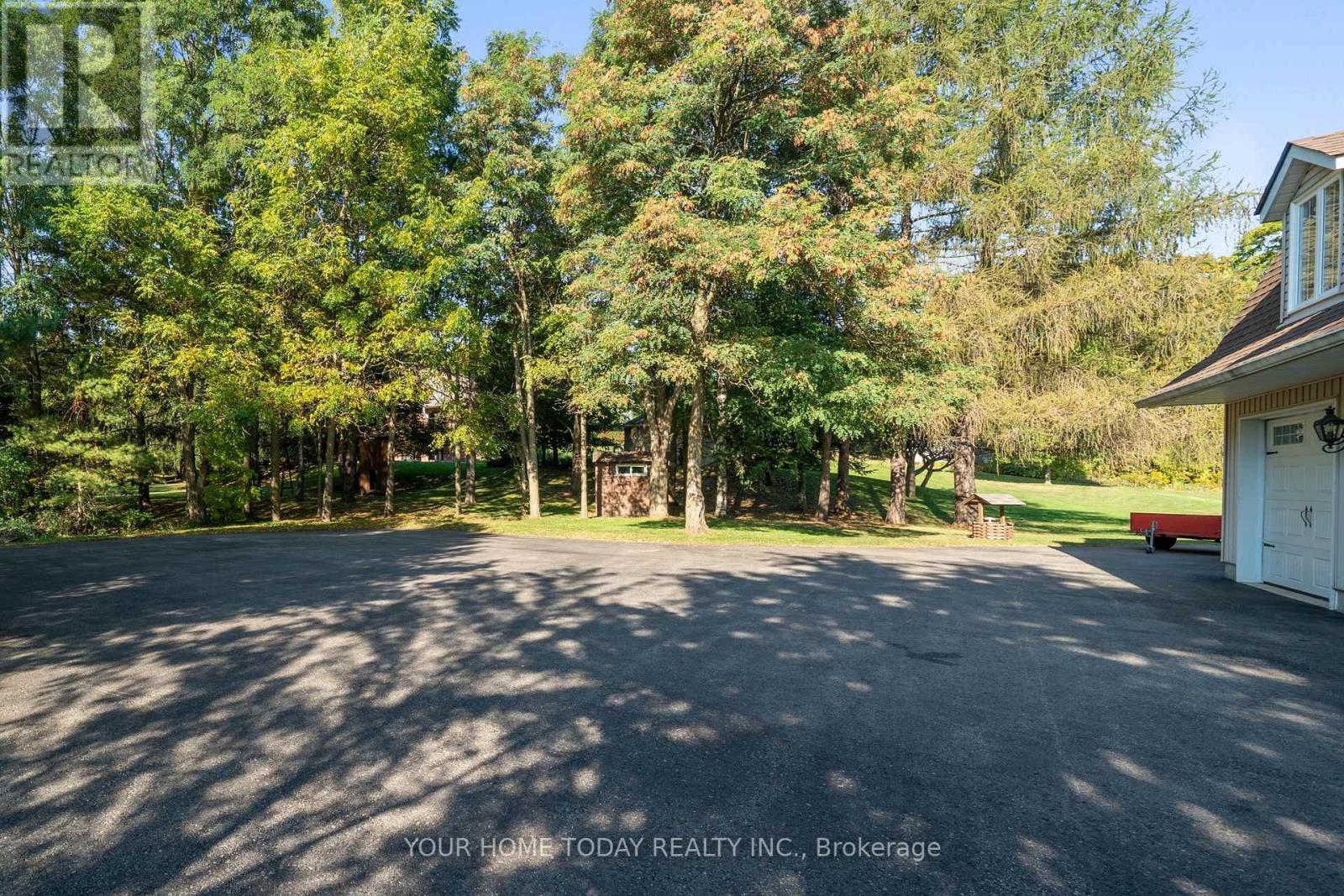 12609 Fifth Line, Halton Hills, Ontario  L0P 1H0 - Photo 4 - W13550918