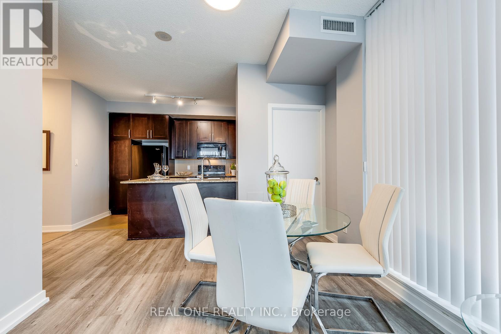809 - 4070 Confederation Parkway, Mississauga, Ontario L5B 0E9 - Photo 6 - W13550924