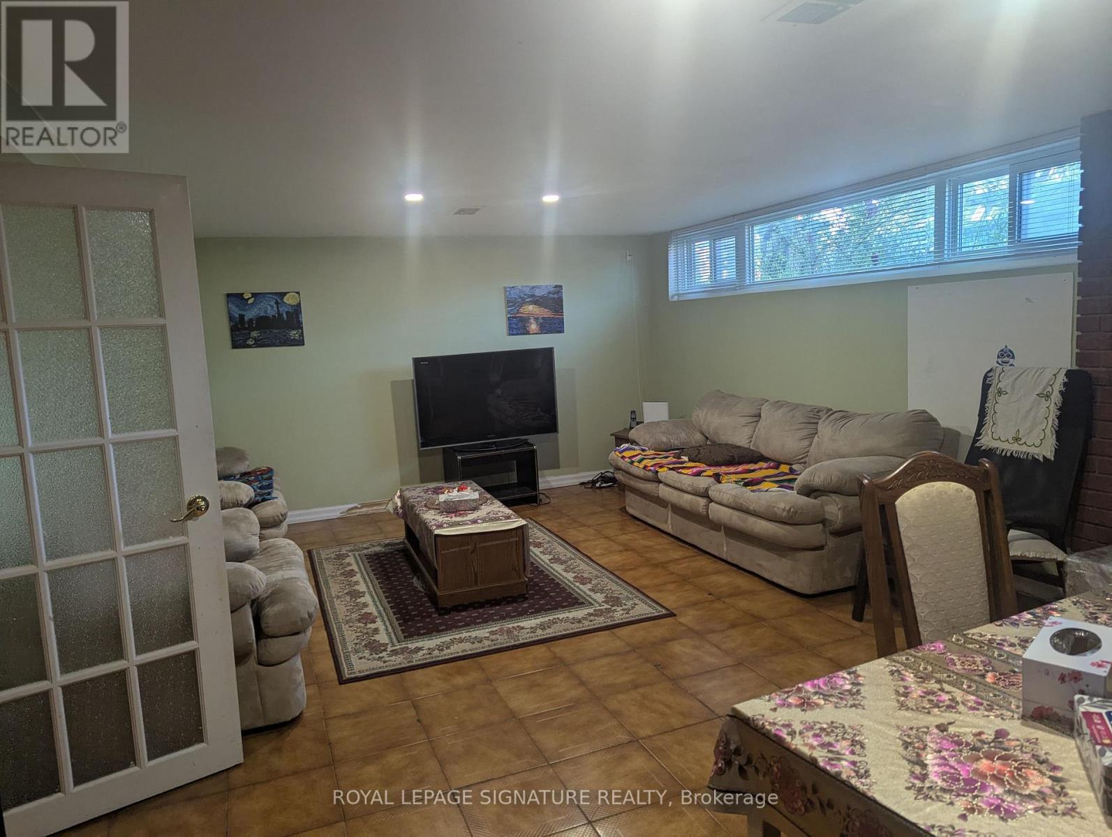 6 Heatherglen Road, Toronto, Ontario  M9W 4R1 - Photo 2 - W13551030