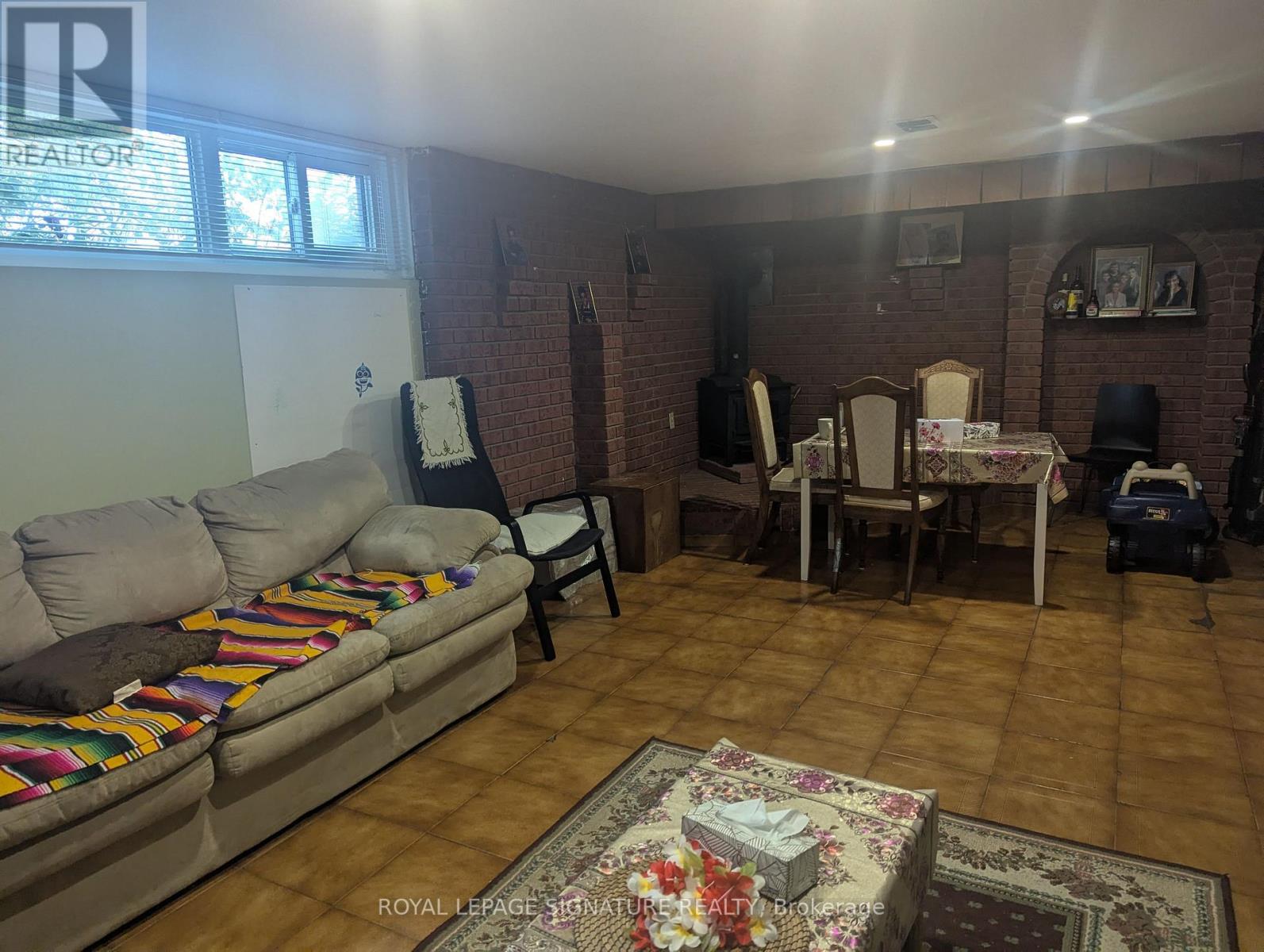 6 Heatherglen Road, Toronto, Ontario  M9W 4R1 - Photo 5 - W13551030
