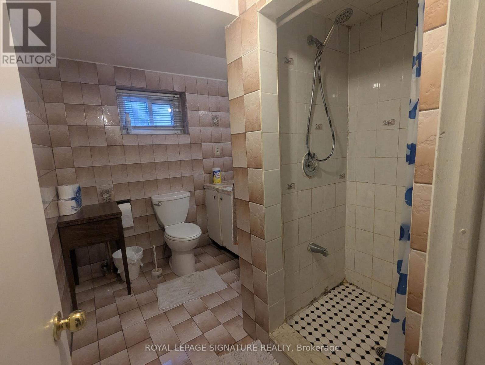 6 Heatherglen Road, Toronto, Ontario  M9W 4R1 - Photo 9 - W13551030